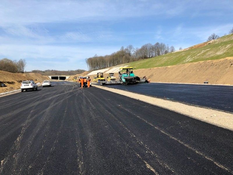 Lotul 3 al autostrăzii A1 Lugoj-Deva este în pericol de reziliere Lotul 3 al autostrăzii A1 Lugoj-Deva este în pericol de reziliere