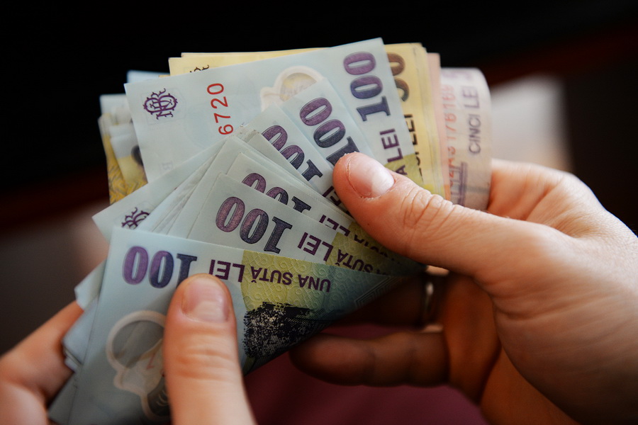 Angajaţii din învăţământ nu îşi vor primi salariile înainte de Paşti