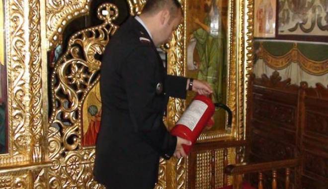 Controale ale pompierilor pentru evitarea incendiilor de Paști
