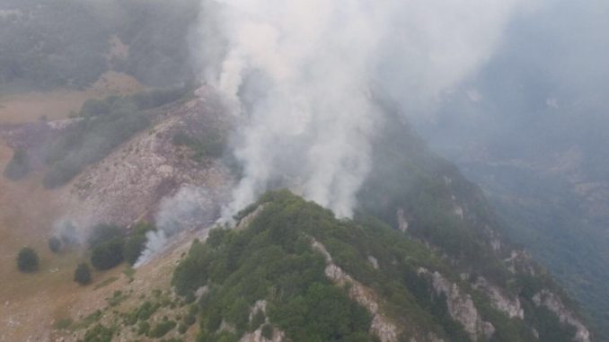 UPDATE: Incendiul din masivul Domogled din Caraş Severin s-a extins