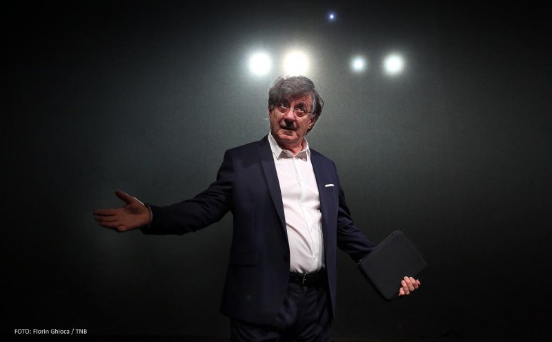 Ion Caramitru recită din Nichita Stănescu în Săptămâna Internaţională a Muzicii Noi, la Sala Radio Ion Caramitru recită din Nichita Stănescu în Săptămâna Internaţională a Muzicii Noi, la Sala Radio