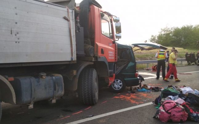 UPDATE Anchetă la Budapesta, în urma accidentului de ieri | Nouă români şi-au pierdut viaţa