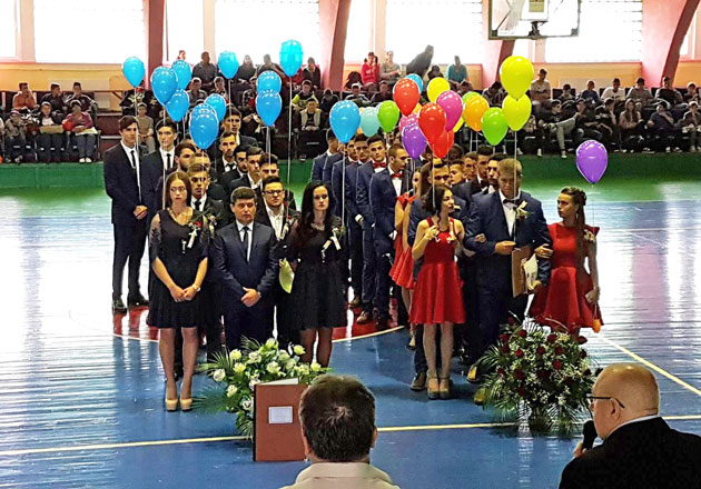 Final de şcoală pentru elevii de clasa a XII-a