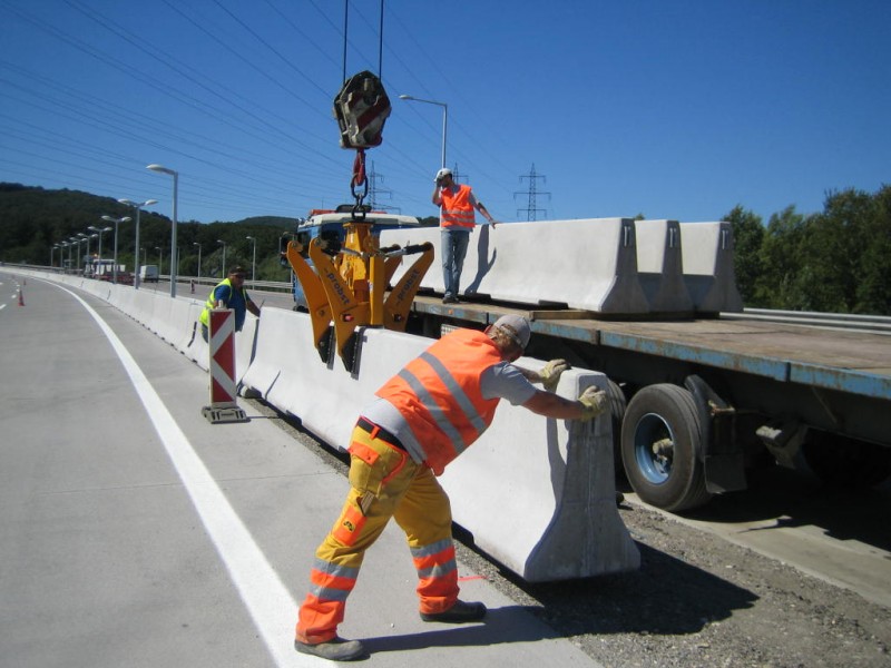 Lucrări pentru siguranța circulației, la Brașov