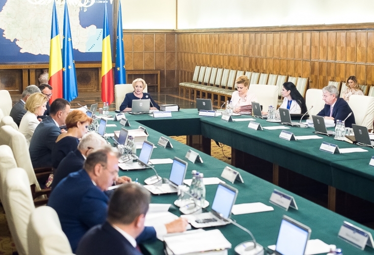 Guvernul a aprobat programul „Investeşte în tine” Guvernul a aprobat programul „Investeşte în tine”