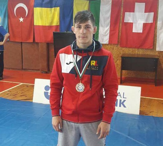 Mureșeanul Răzvan Kovacs, la Campionatele Europene de lupte Mureșeanul Răzvan Kovacs, la Campionatele Europene de lupte