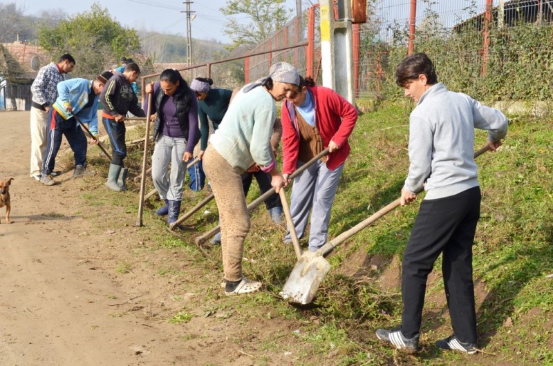 Primăria Livezeni a redus drastic numărul asistaţilor sociali după ce a impus o normă de muncă
