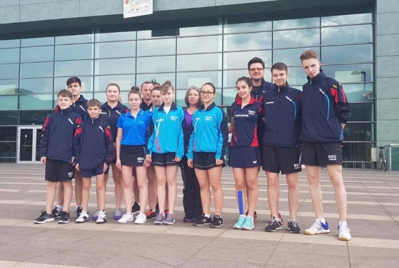 Zece sportivi români la Balcaniada de tenis de masă