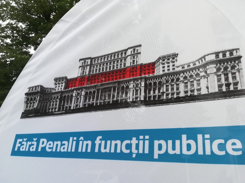 Cinci actori din judeţul Covasna s-au alăturat campaniei de strângere de semnături pentru iniţiativa civică „Fără penali în funcţii publice”