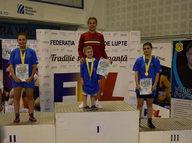 Aur și bronz pentru luptătorii de la CSM Sf.Gheorghe