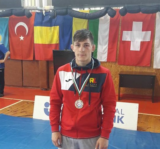 Mureșeanul Răzvan Kovacs vizează o medalie la Naționale