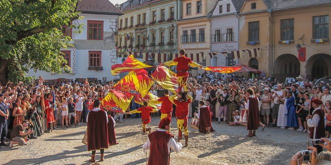 La Sighişoara începe astăzi tradiţionalul festival de artă medievală