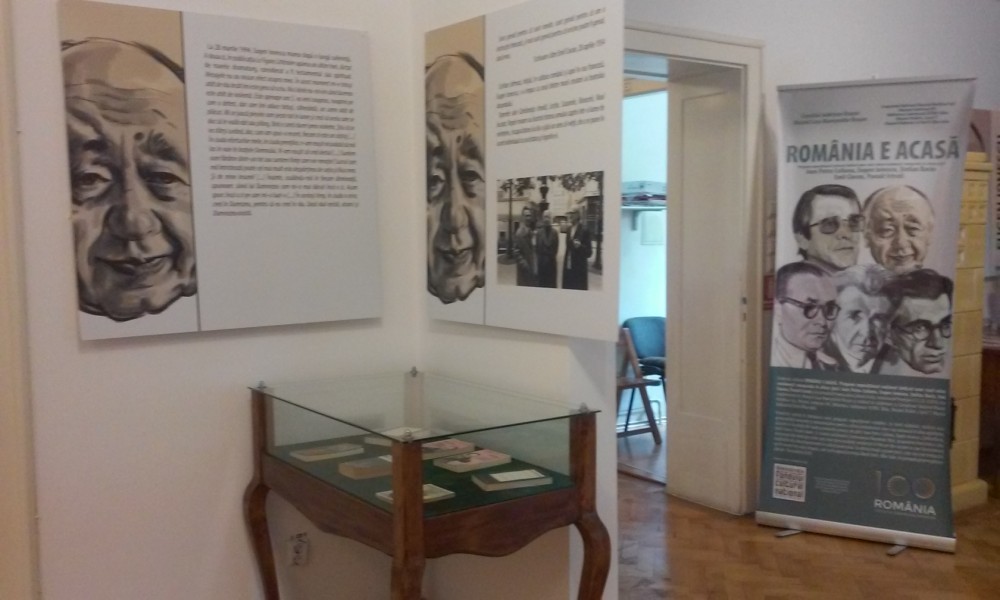 Vernisaj de expoziție foto-documentară la Brașov, în cadrul unui program dedicat unor personalități ale culturii românești