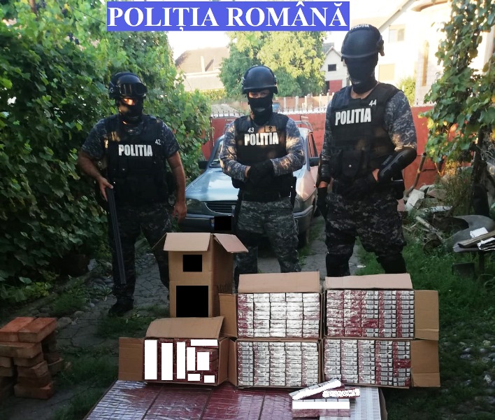 Peste 110.000 de țigări, confiscate de polițiștii mureșeni