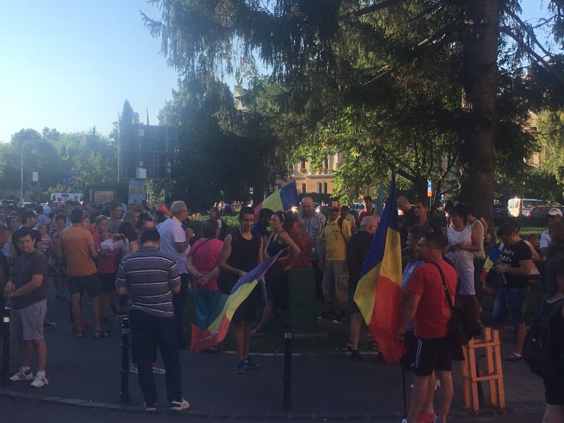 UPDATE ora 22,00: Numărul protestatarilor a urcat la 4.000, la Brașov