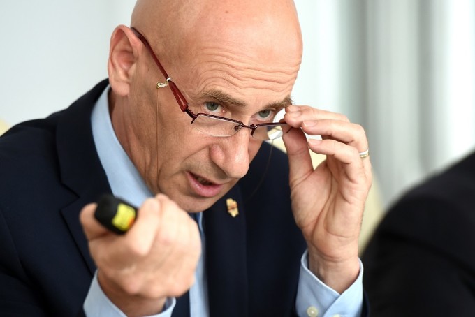 Ministrul cercetării şi inovării, Nicolae Burnete, a demisionat
