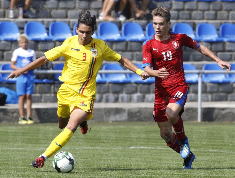 Românii mai tari ca cehii, la fotbal U-16