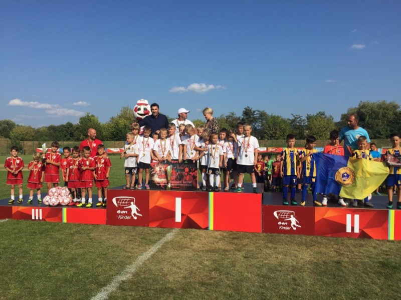 Cupa E.ON Kinder la final