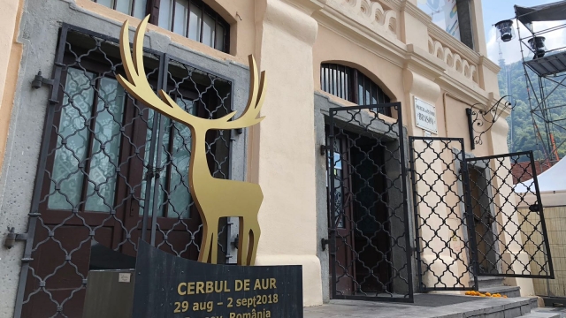 Expoziţie „Cerbul de Aur” la Biblioteca Judeţeană din Brașov
