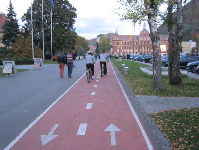 Bicicliștii brașoveni sunt așteptați vineri după amiază la o nouă tură în oraș