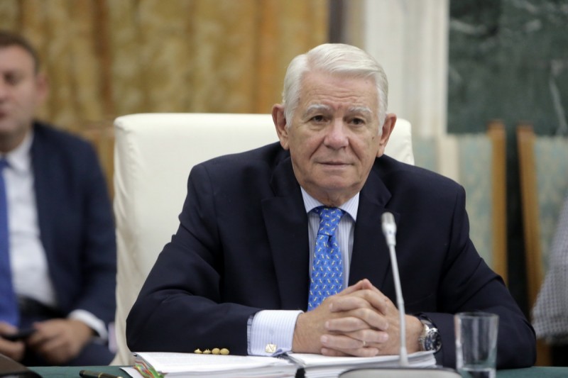 Situaţia de la cimitirul din Valea Uzului, discutată de Teodor Meleşcanu cu ministrul de Externe al Ungariei