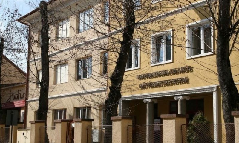 Universitatea de Arte din Tîrgu-Mureş îşi deschide porţile pentru public Universitatea de Arte din Tîrgu-Mureş îşi deschide porţile pentru public