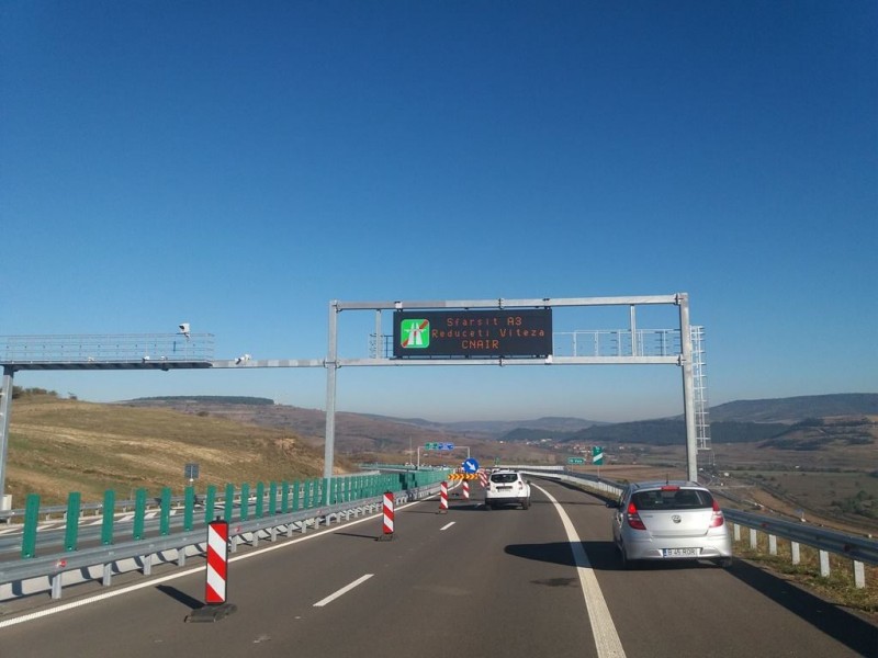 Un nou tronson de autostradă a fost deschis circulaţiei rutiere