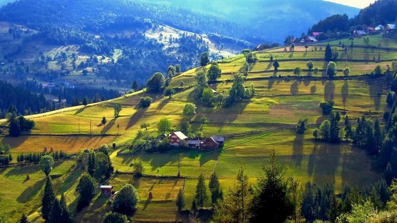 De astăzi intră în vigoare TVA redus în turism De astăzi intră în vigoare TVA redus în turism