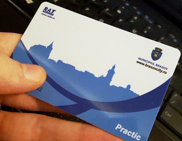 RAT Brașov a început reîncărcarea cardurilor de călătorie pentru pensionari sau persoanele vârstnice