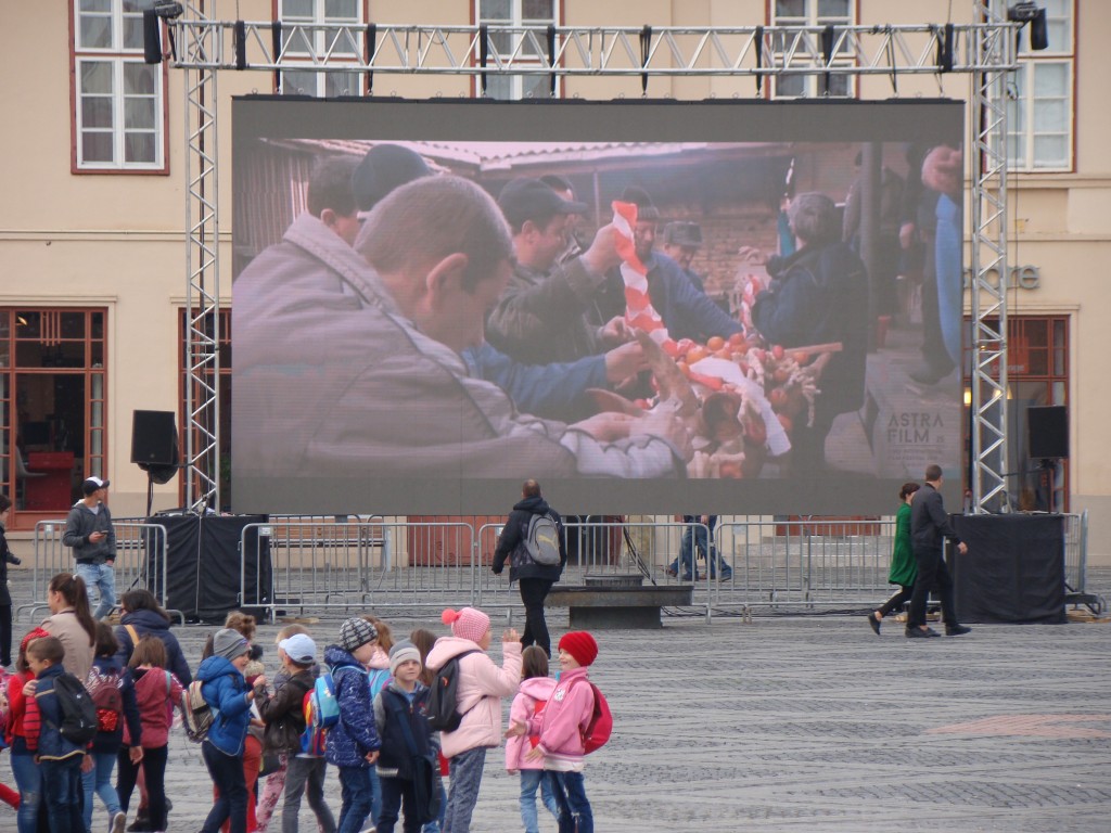 400 de evenimente cinematografice, 7 zile de film documentar, 9 spații special amenajate în centrul istoric al Sibiului