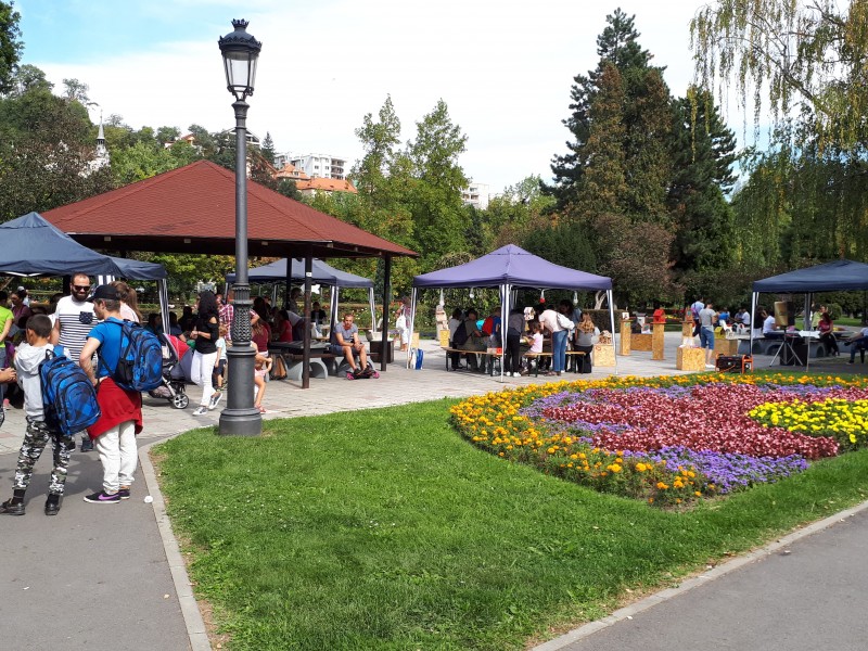 ,,Caravana Artizanilor” a adus arta artizanală și handmade mai aproape de copiii brașoveni