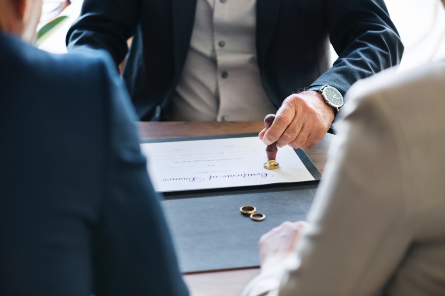 Numărul divorțurilor administrative a crescut cu 70% în 2021, în Mureș