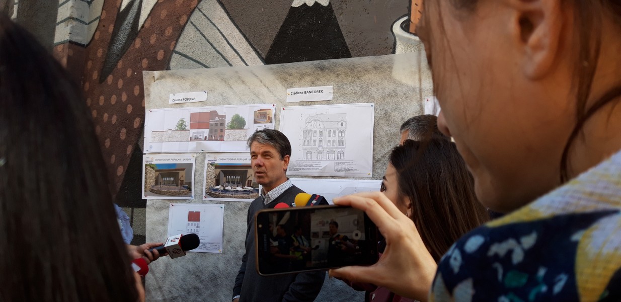 Au început lucrările de reabilitare la trei clădiri care au intrat în patrimoniul Primăriei Brașov
