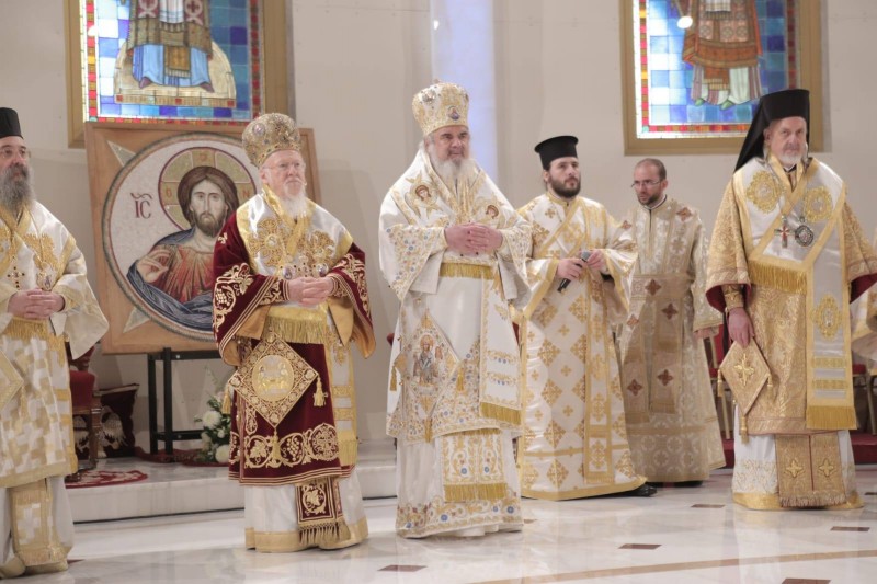 Catedrala Naţională din Bucureşti a fost sfinţită