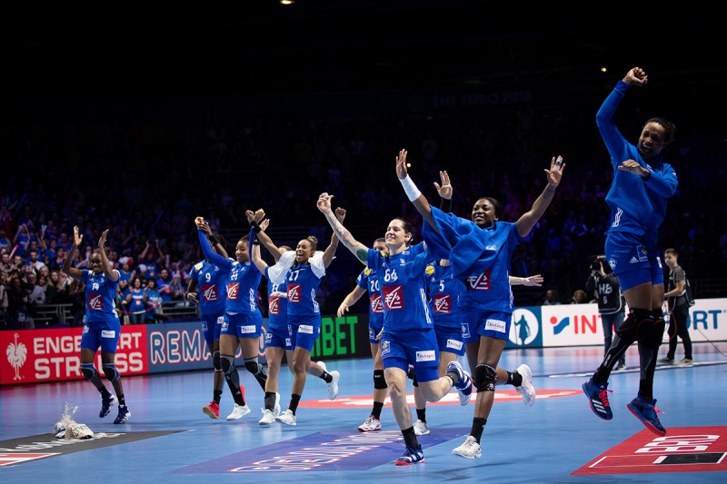 Franța, lideră la handbal feminin