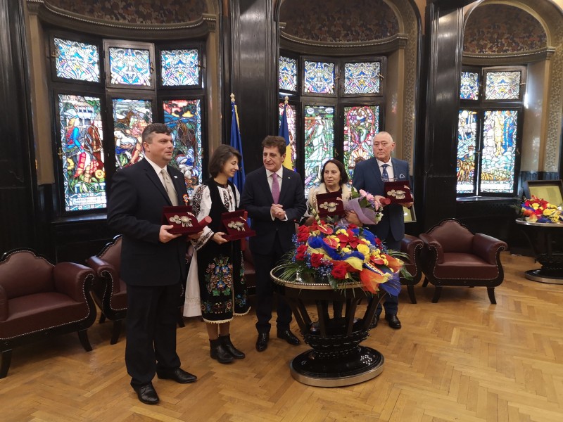 ”Fibula de la Suseni” din anul Centenarului a ajuns la o româncă, un maghiar și un sas