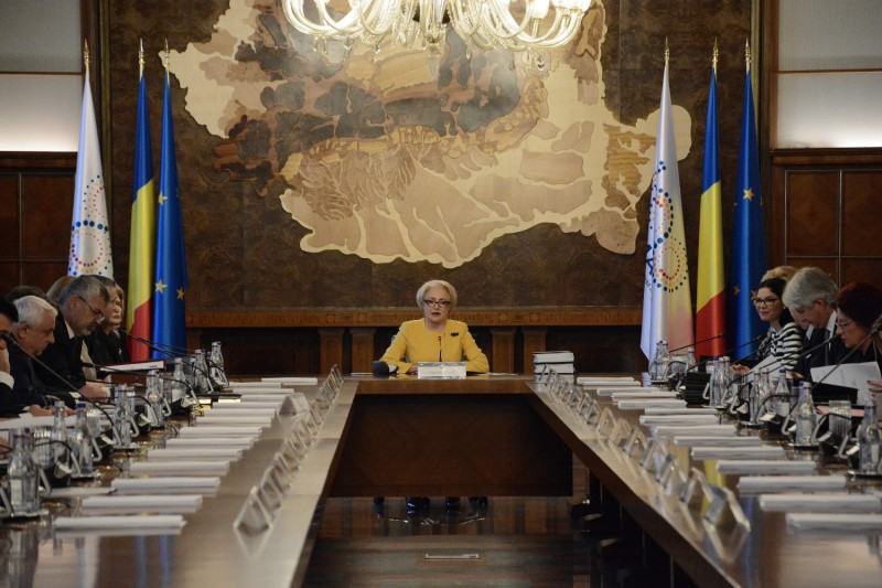 Este oficial: crește salariul minim