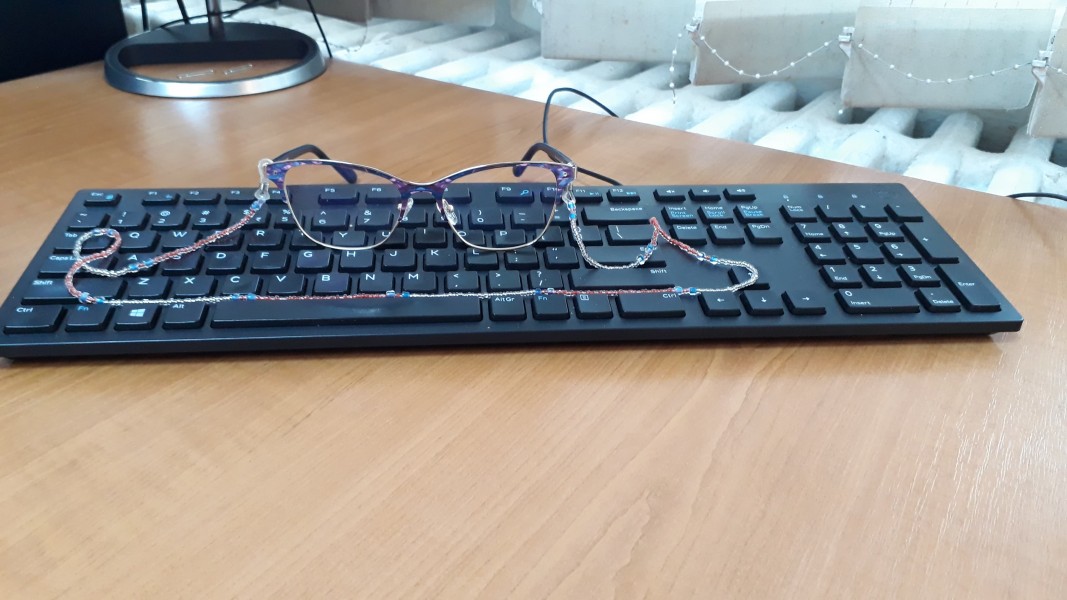 Proceduri complicate pentru decontul ochelarilor la angajații de la stat