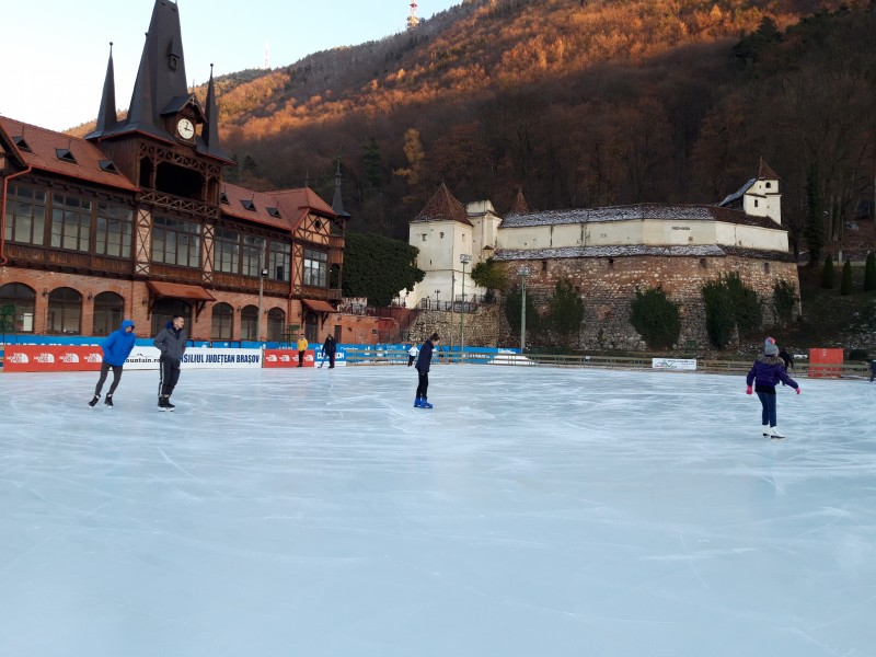 Se deschide Patinoarul Olimpia din Brașov