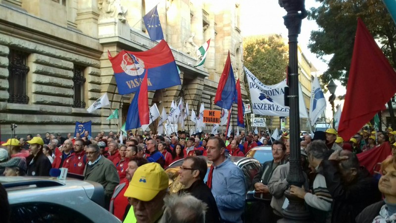 Proteste la Budapesta faţă de LEGEA MUNCII