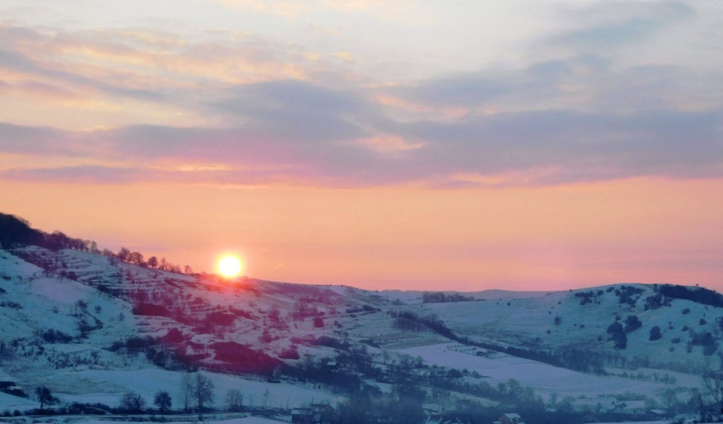 Meteorologii prognozează temperaturi apropiate de normalul perioadei, în următoarele două săptămâni
