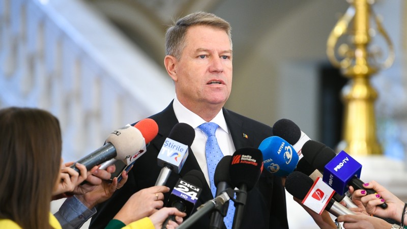 Au început consultările președintelui cu partidele