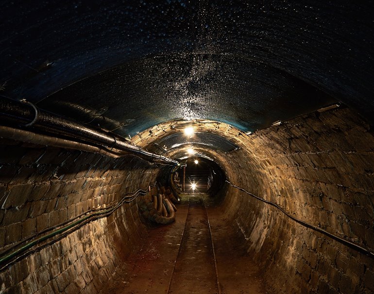 Minerii de la Complexul Energetic Oltenia vor primi vouchere de vacanţă, iar cei din producţie o majorare salarială