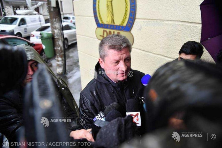 Fostul şef al Poliţiei Rutiere Lucian Diniţă, achitat definitiv într-un dosar de trafic de influenţă