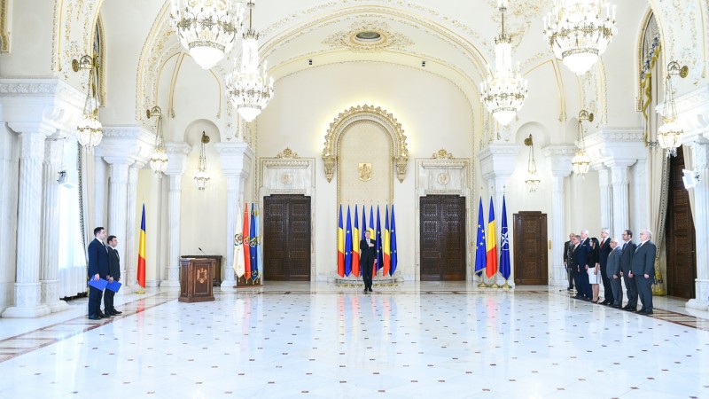 Noii miniștri au depus jurământul