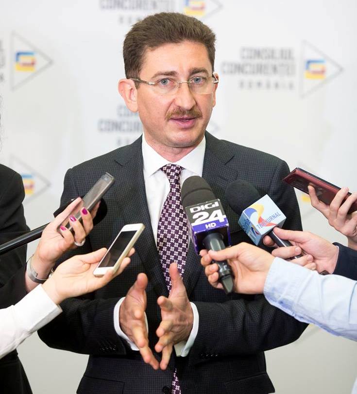 Bogdan Chiriţoiu: Introducerea poliţelor RCA pe o lună a fost o eroare ce ar urma să fie eliminată din legislaţie