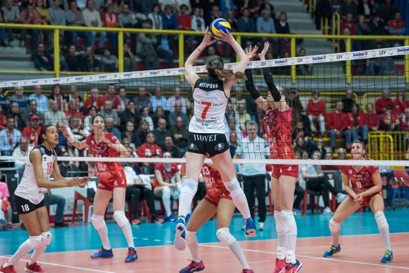 Voleibalistele din Blaj au pierdut finala Cupei CEV