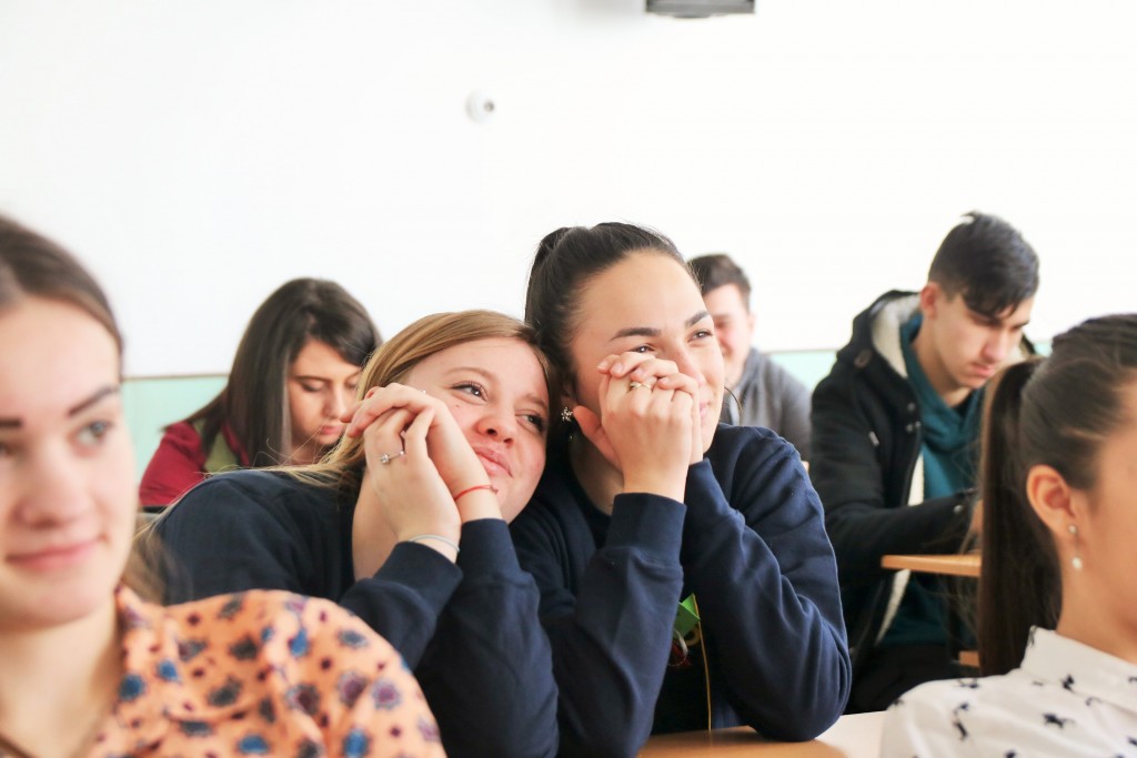 Elevii de clasa a VIII-a intră în vacanţă
