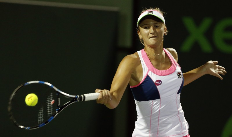 Begu, învinsă după ce a condus cu 5-1 în setul doi!! Begu, învinsă după ce a condus cu 5-1 în setul doi!!