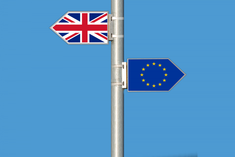 De la 1 ianuarie 2021, tarifele de roaming pentru Marea Britanie se vor schimba